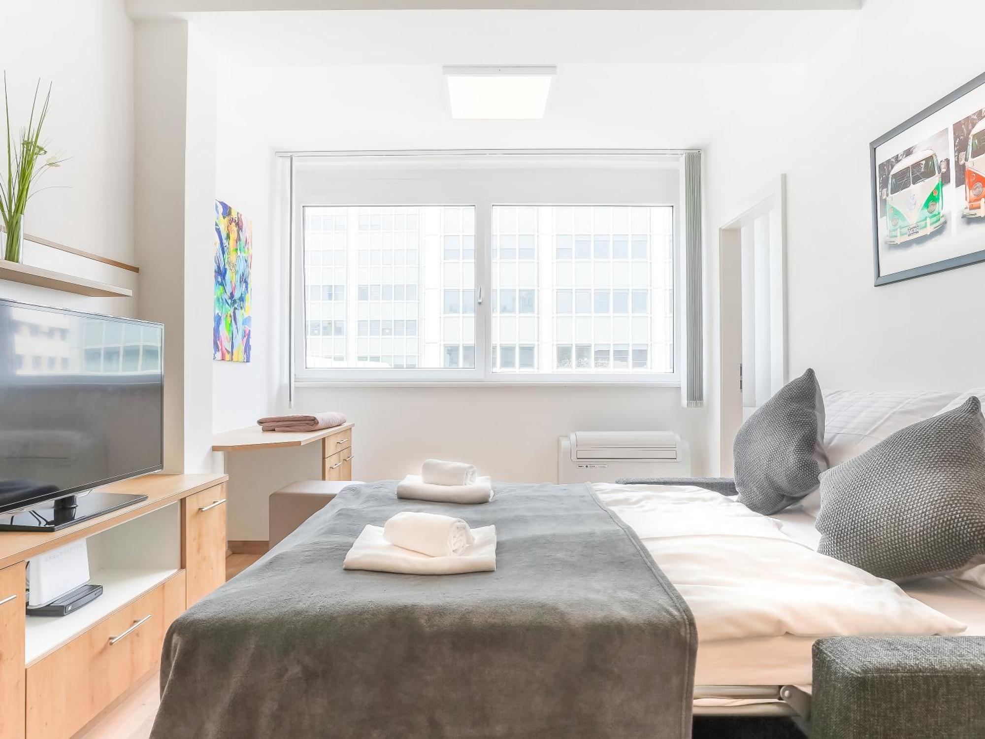 Sky9 Apartments City Center Вена Номер фото