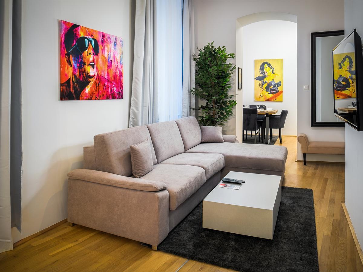 Sky9 Apartments City Center Вена Экстерьер фото
